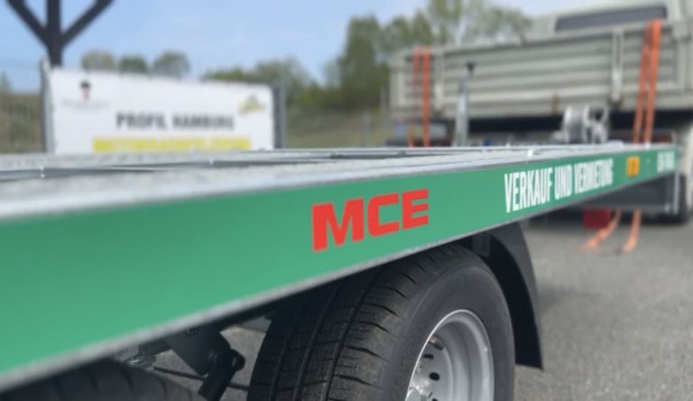 Mai 2026 – Neuer MCE Auto-Trailer von Elbe Trailer